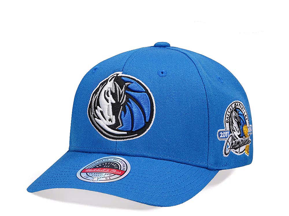 Mitchell & Ness Dallas Mavericks NBA Champions 2011 Classic Red Flex Snapback Cap