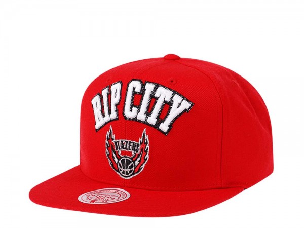 Mitchell & Ness Portland Trail Blazers HWC Zig Zag Satin Undervisor Snapback Cap