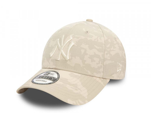 New Era New York Yankees Camo Beige 9Forty Strapback Cap