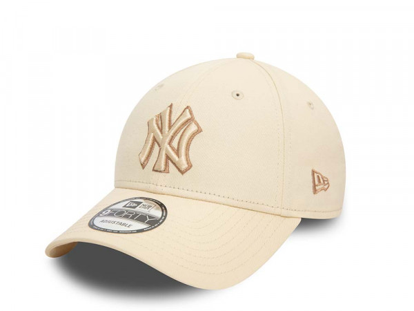 New Era New York Yankees Beige Outline 9Forty Strapback Cap