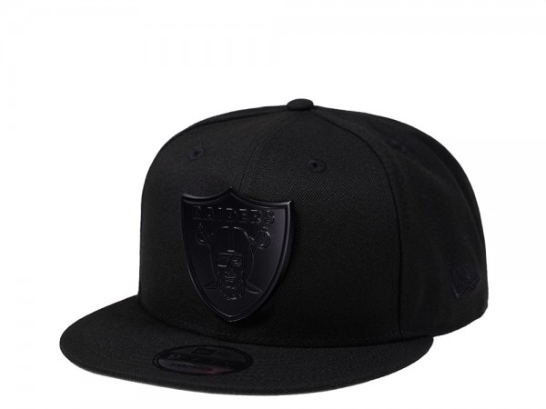 New Era Las Vegas Raiders Black Metal Patch Edition 9Fifty Snapback Cap